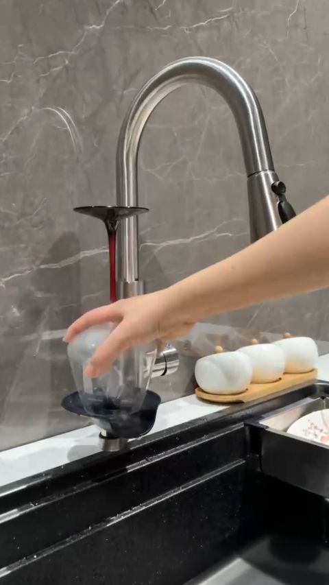 Çekmeli mutfak armatürü videosu