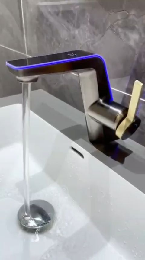 LED göstergeli akıllı armatür videosu